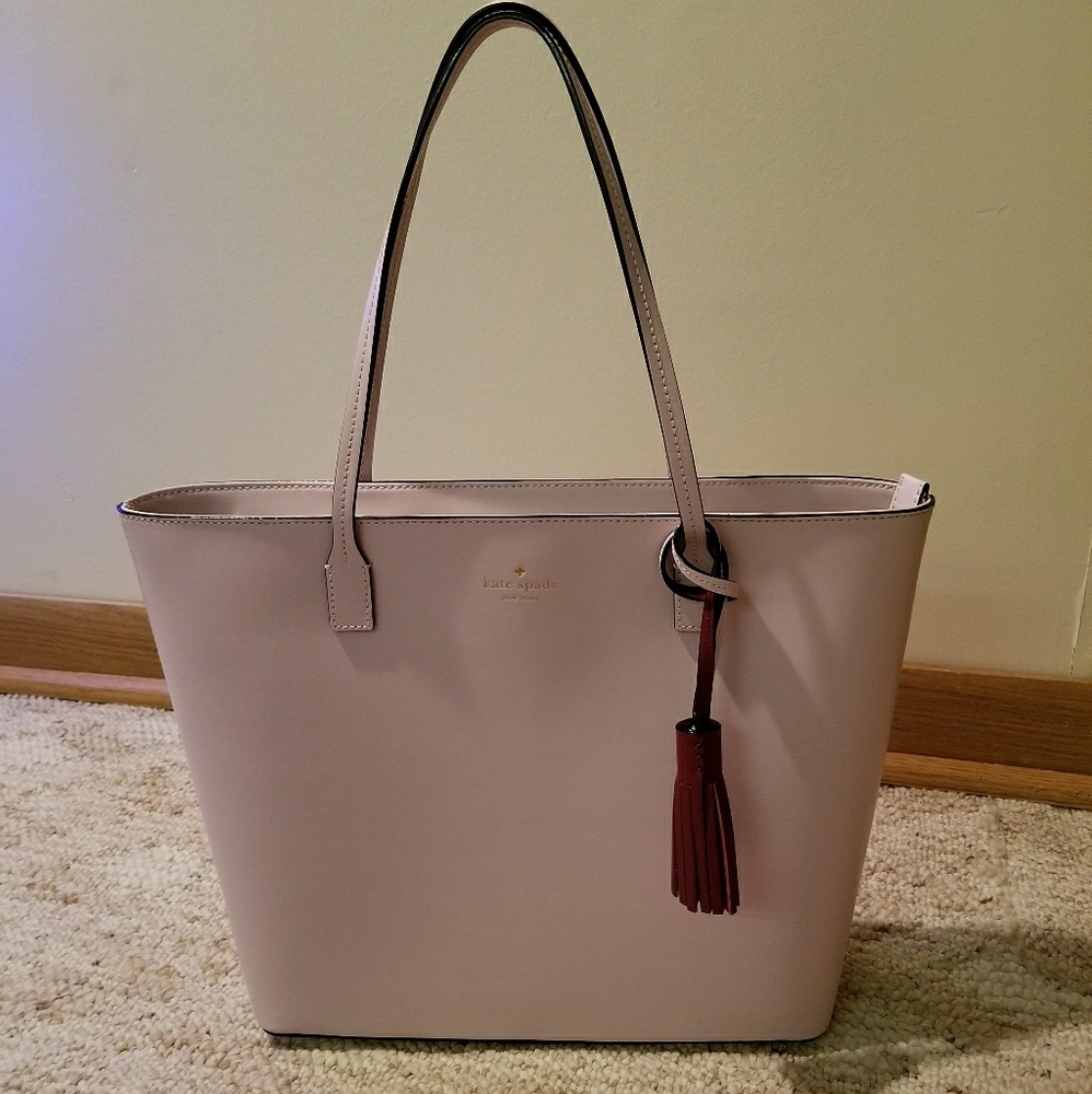♠️LOWEST PRICE♠️ Kate Spade Karla Tote